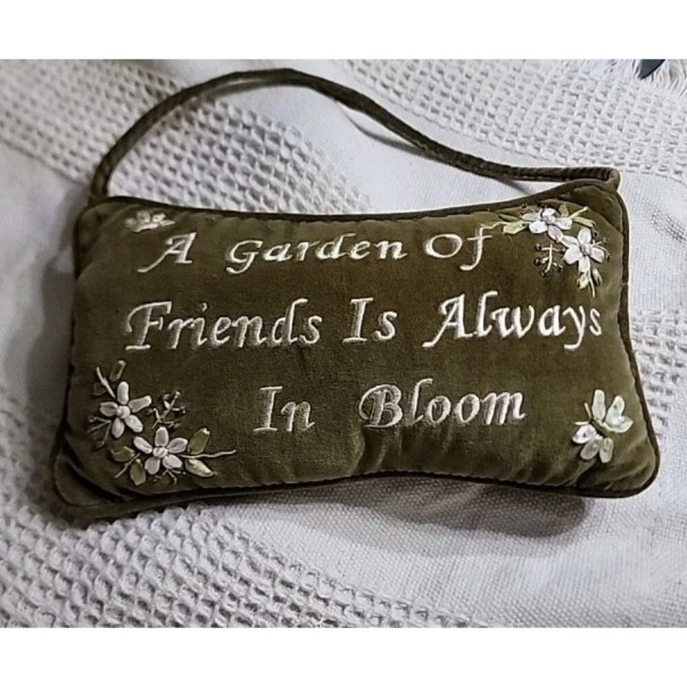 A Garden Of Friends Is Always In Bloom Decorative Hanging Velvet Pillow Ribbon